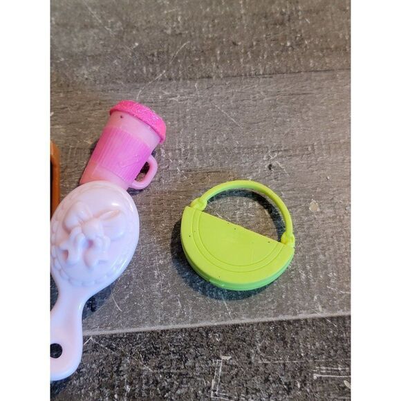 Chair purse brush cup doll accessory toy figure set - Picture 5 of 5